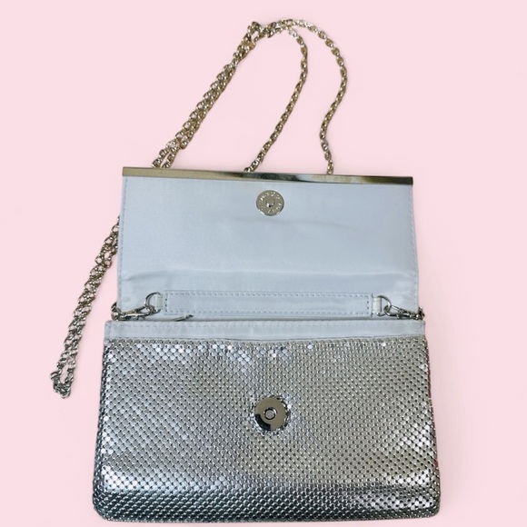 Tevolio Silver Mesh Evening Bag – New – Chain Strap Clutch with Card Slots - Picture 6 of 7